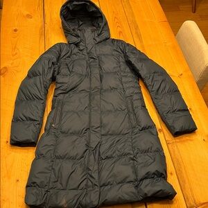 Patagonia Down With It park. Dark blue women’s small